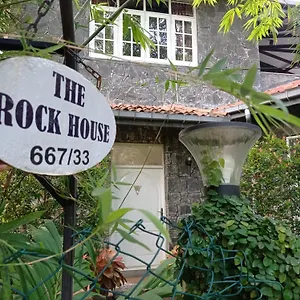 https://the-rock-house.kandyhotelsnow.com